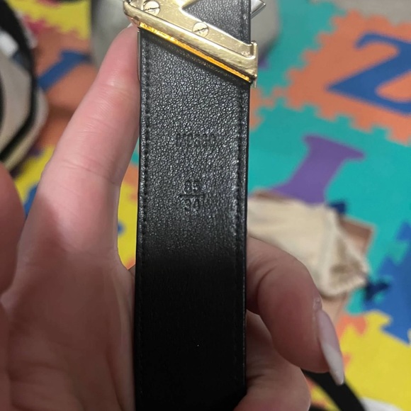 Authentic Louis Vuitton two tone belt - Picture 5 of 5